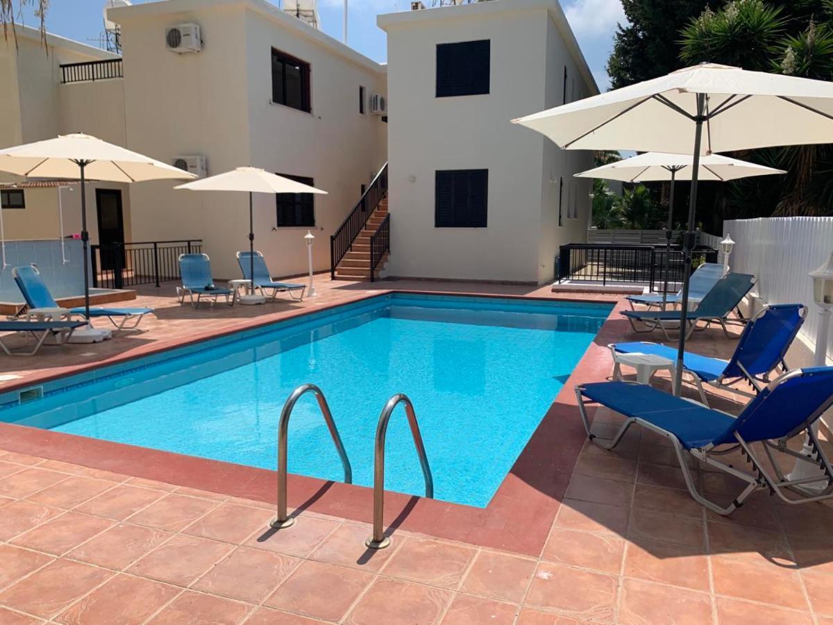 Seashell Apartments Paphos Eksteriør billede