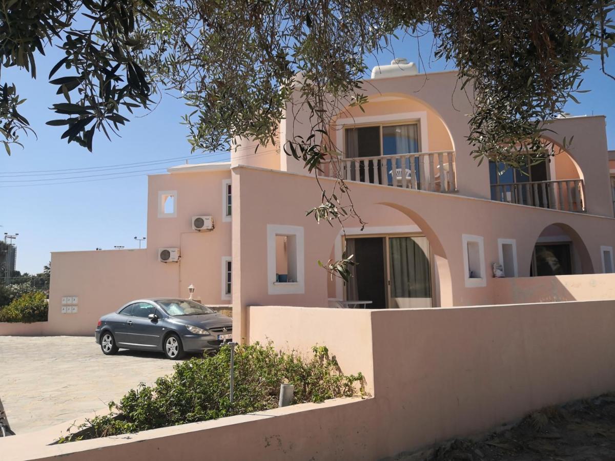 Seashell Apartments Paphos Eksteriør billede